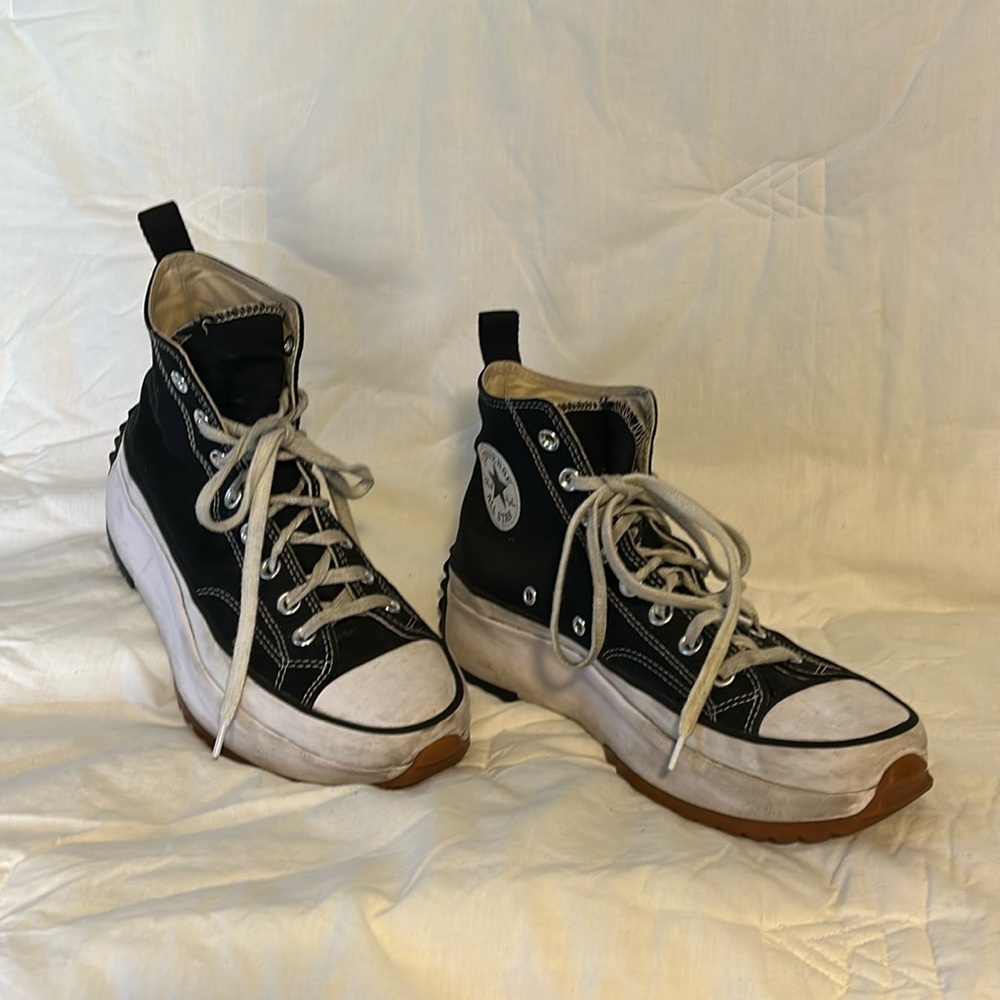 CHUCK TAYLOR run star hike hi. Men’s size 8.5/women’s 10